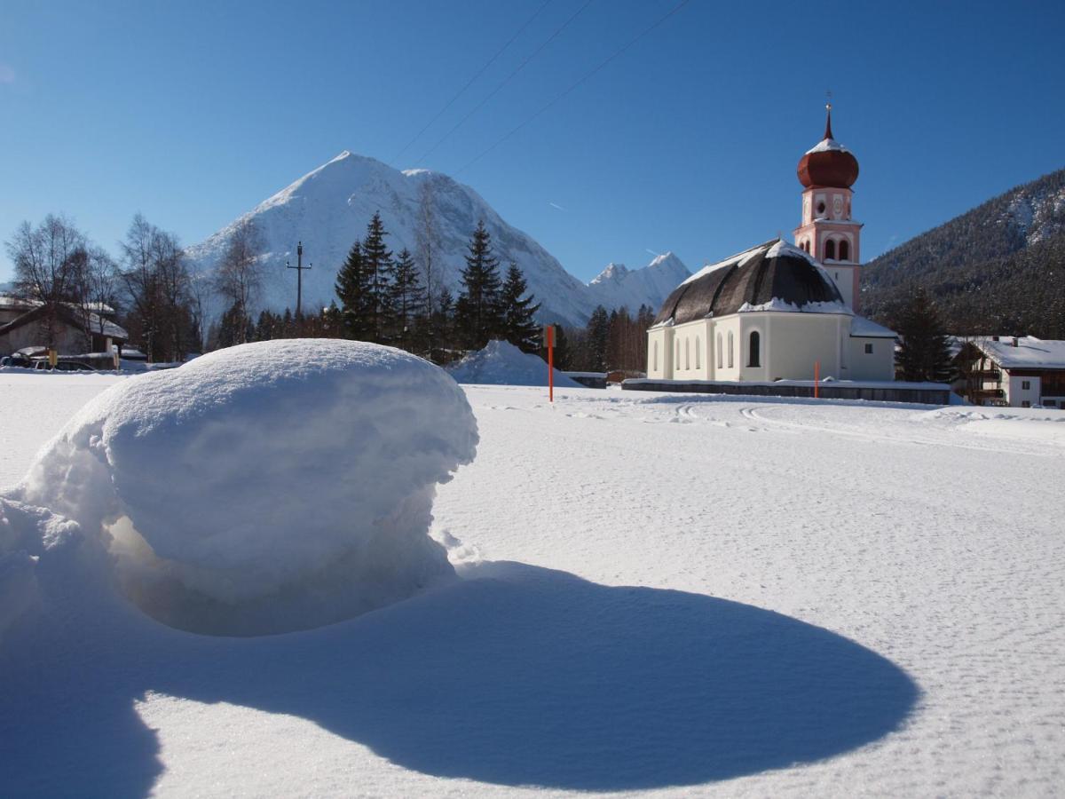 Alpenchalet im Leutaschtal Exterior foto